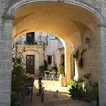 Oda ve Kahvaltı Corte Dei Salentini