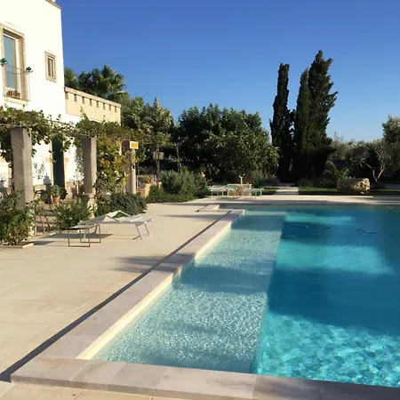 Corte Dei Salentini فندق مبيت وإفطار كاربينيانو سالينتينو