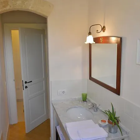 Corte Dei Salentini Bed & Breakfast Carpignano Salentino