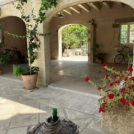 Corte Dei Salentini Bed & Breakfast 4*
