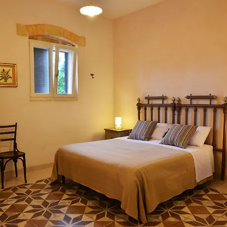 Bed & Breakfast Corte Dei Salentini Carpignano Salentino