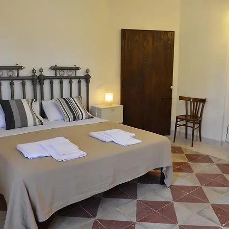 Bed & Breakfast Corte Dei Salentini 4*