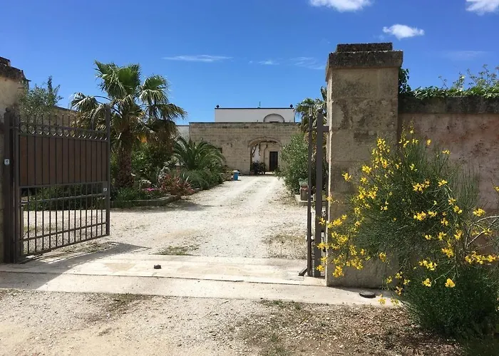 Corte Dei Salentini 住宿加早餐酒店 卡尔皮尼亚诺萨伦蒂诺