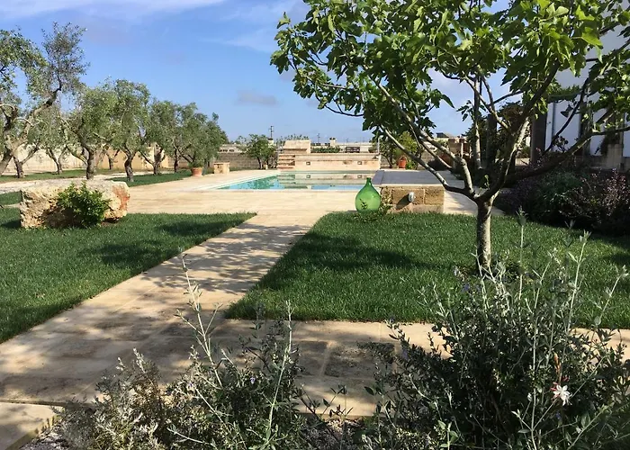 Corte Dei Salentini 住宿加早餐酒店 4*